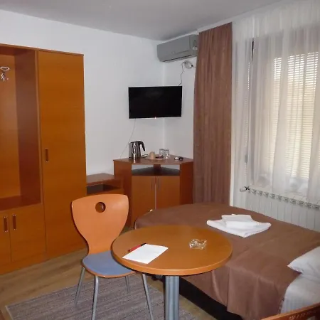 Sobe Aleksandar Aparthotel